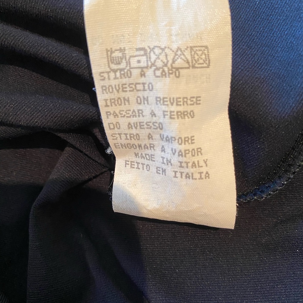 Moschino top with key hole black & white - Picture 6 of 7